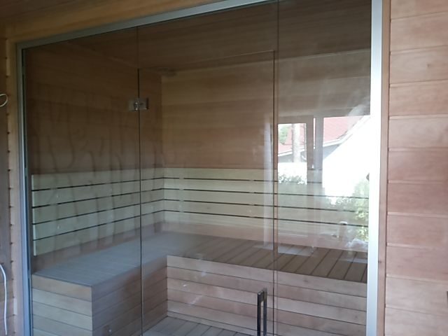 Стеклянная дверь без деревянной коробки